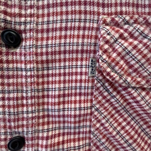 Authentic Vintage Levi’s men’s red plaid button-up cotton shirt Size large - Picture 8 of 9